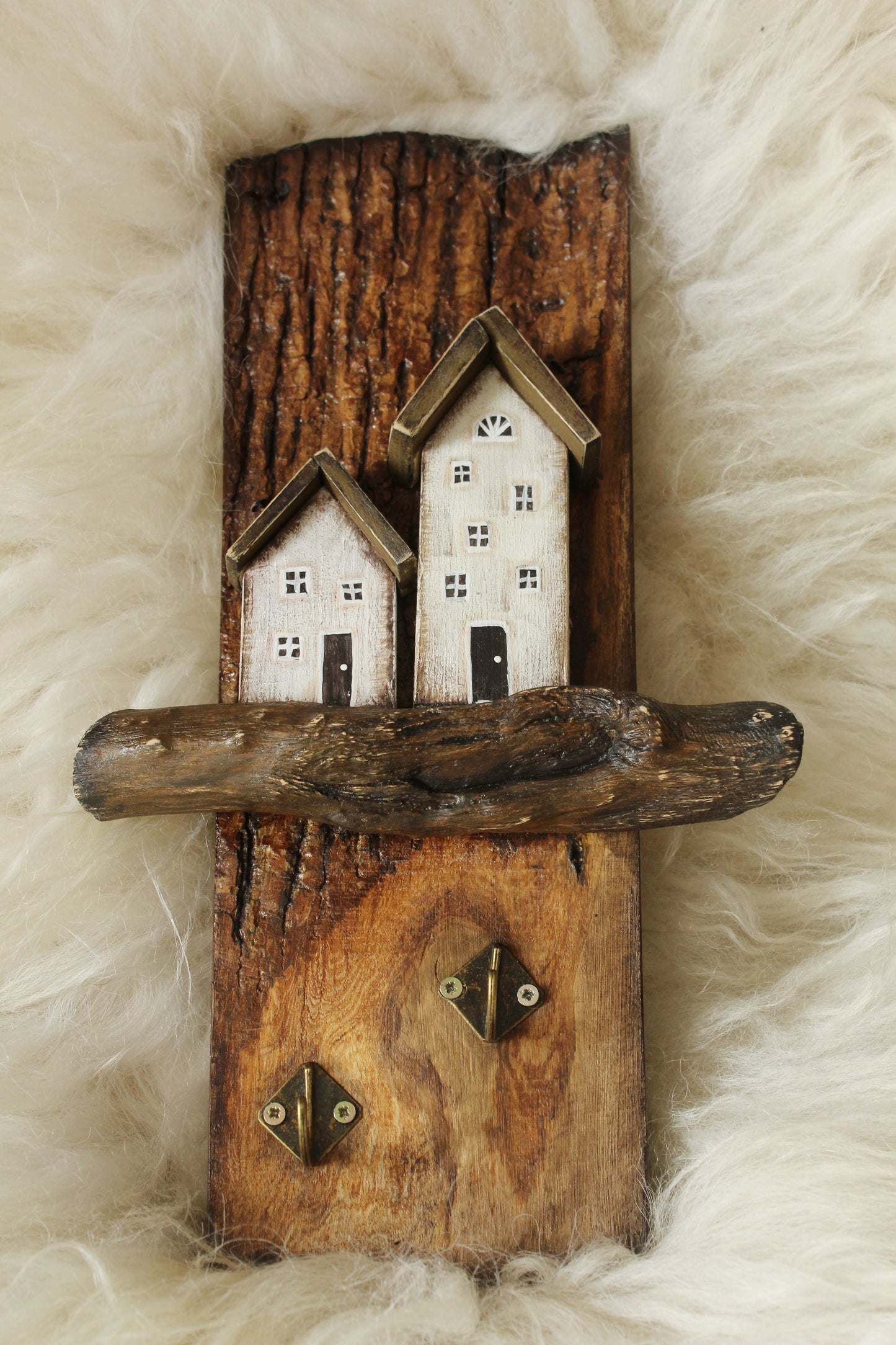 Key Holder for Wall from Reclaimed Wood, Key Rack Vertical